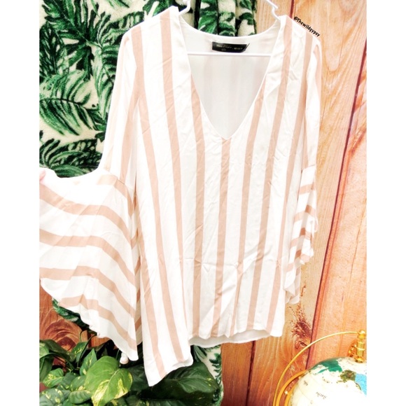 Revolve House of Harlows talullah dress 🌊 - Picture 2 of 10